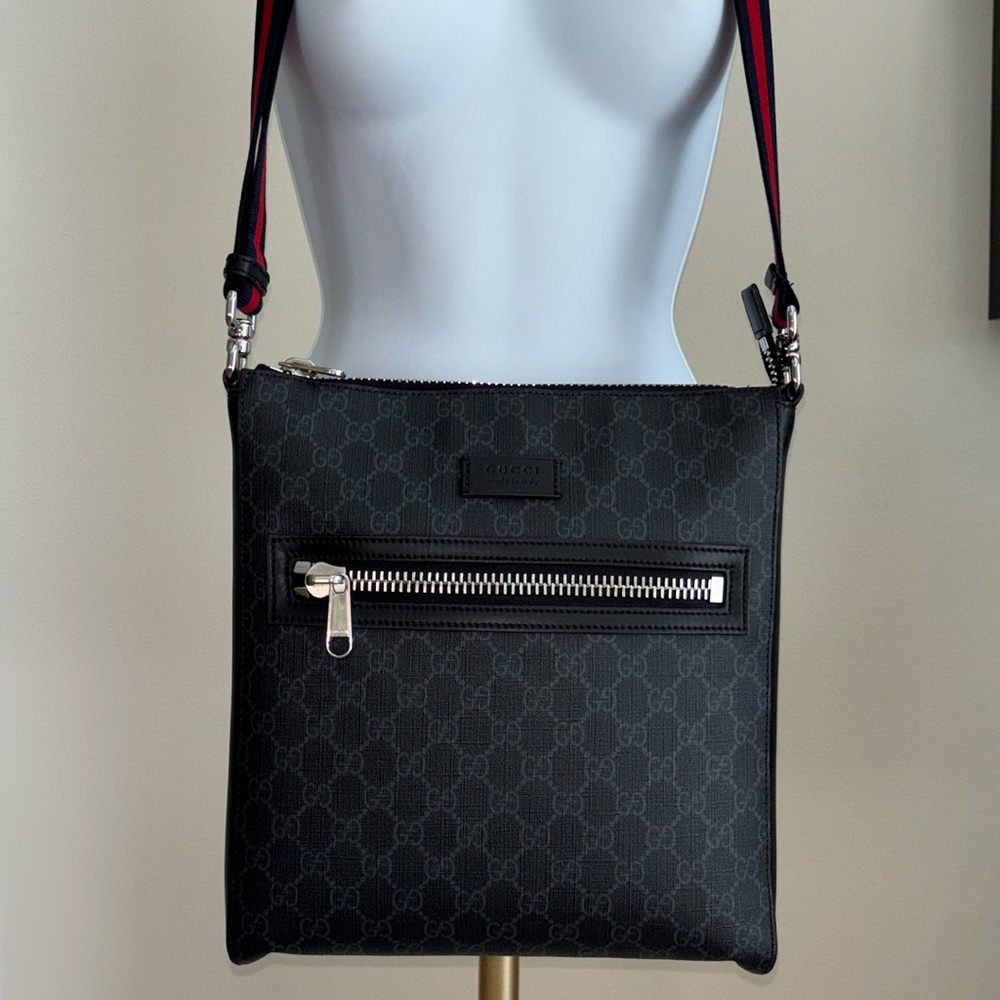 NWOT Gucci Men’s Supreme Messenger Bag
